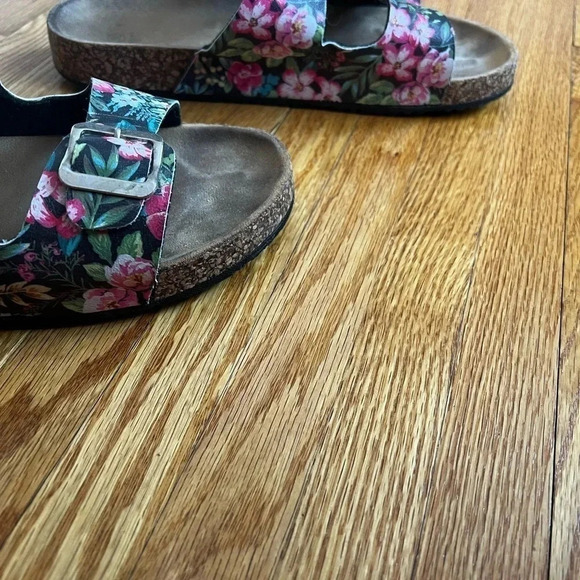 Floral slip on sandals - Picture 5 of 5